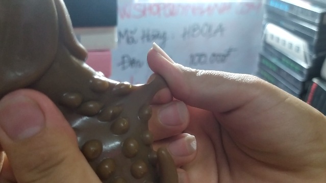 Bao cao su đôn dên da nâu bi gai v